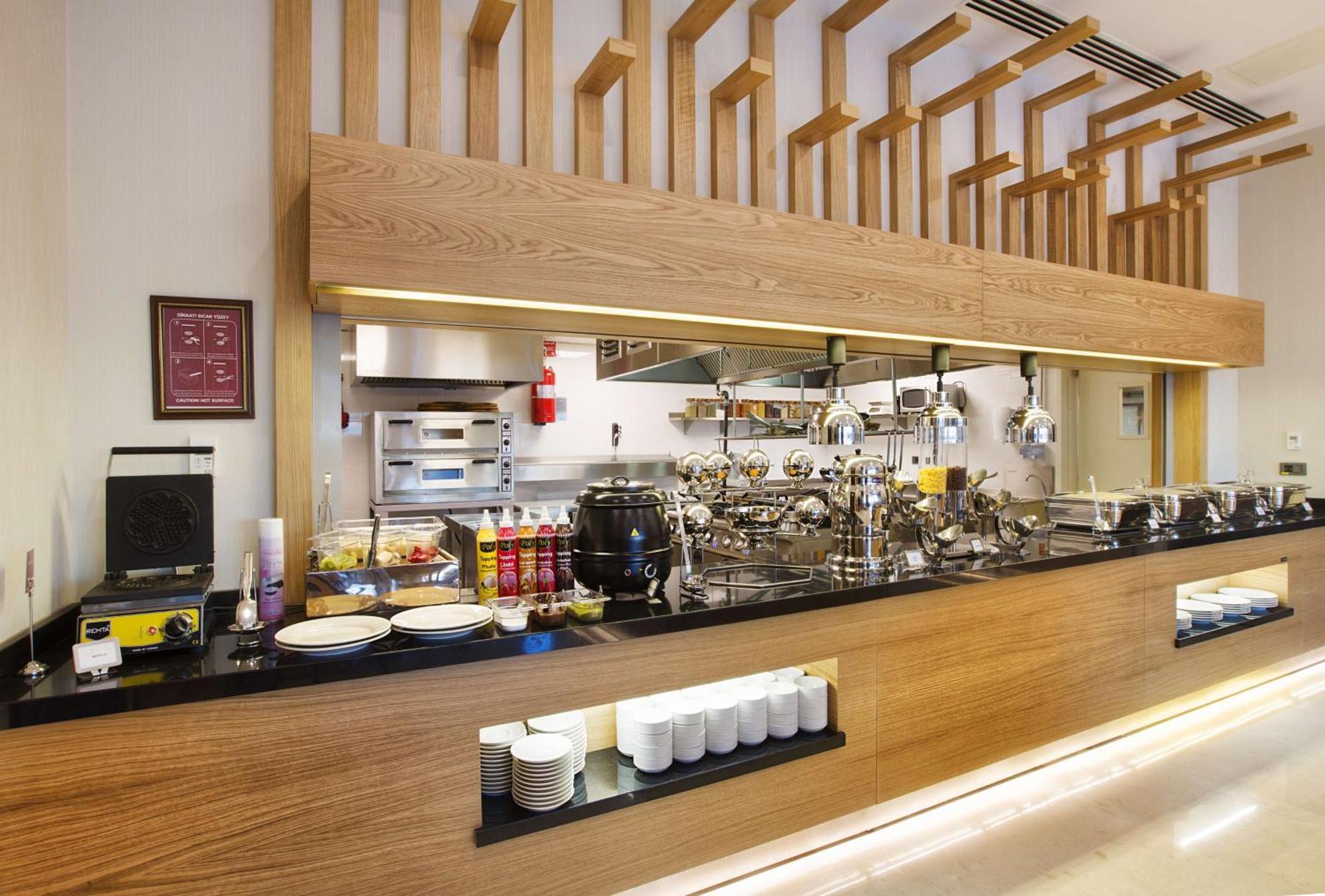 Hilton Garden Inn איספרטה מראה חיצוני תמונה